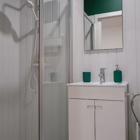 Babhouse Garagem Do Adro - Coracao Do Douro * Nagoselo do Douro