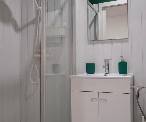 Babhouse Garagem Do Adro - Coracao Do Douro * Nagoselo do Douro